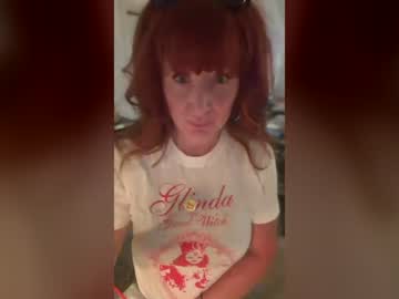 curvypinknhot