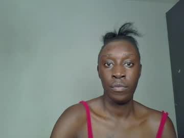 kinky_leila
