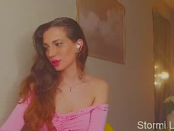 stormi_light