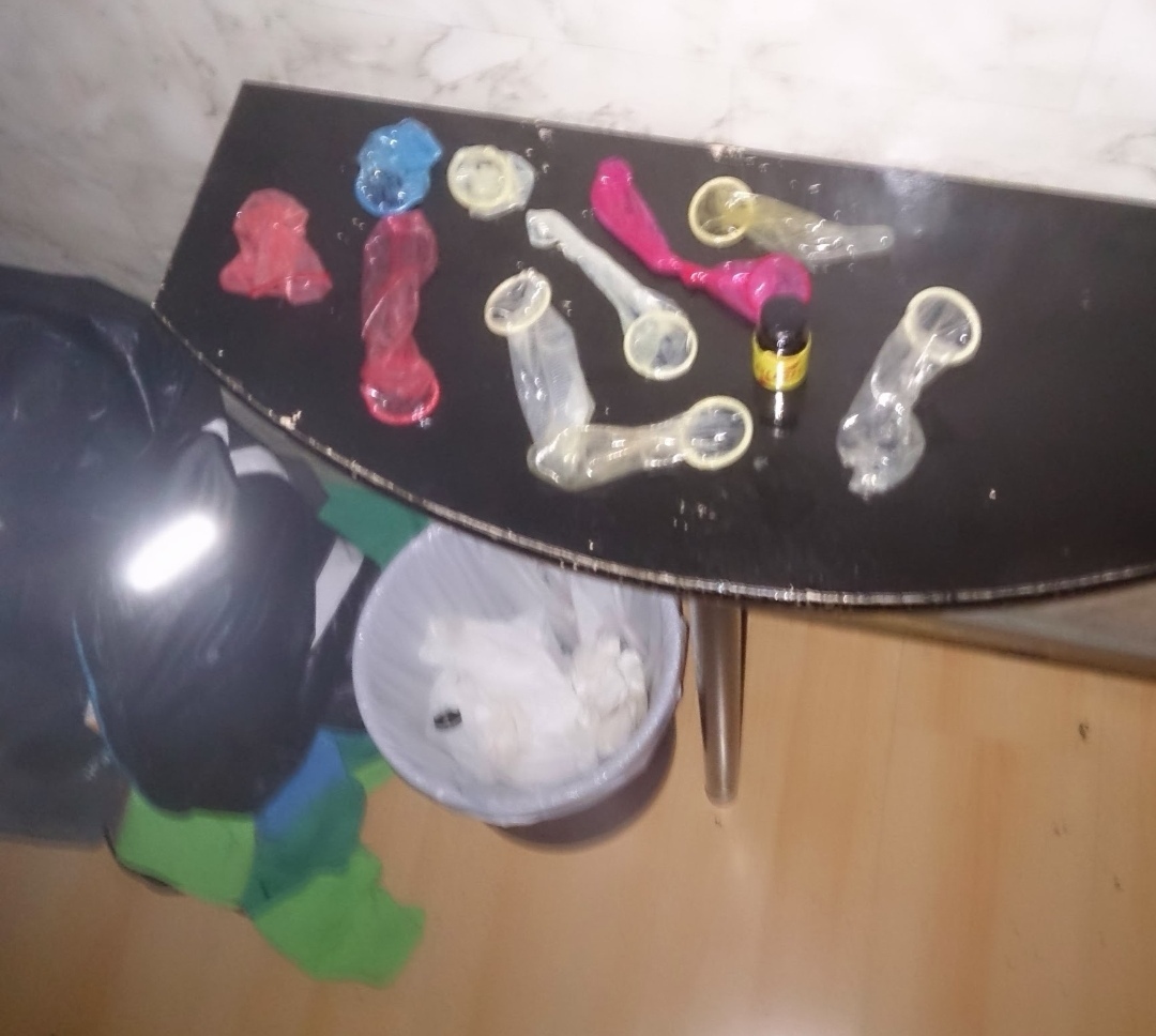 Im Sperma und Poppers Rausch Sperma schlucken — 9